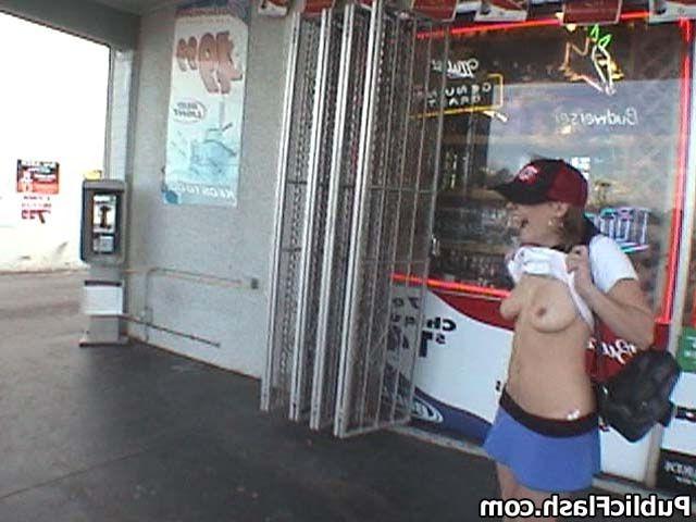 16P Newbee Flashes Corner Store Patrons in Parking Lot