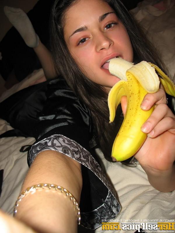 16P Cute teen showering showing her tight shaved young pink pussy