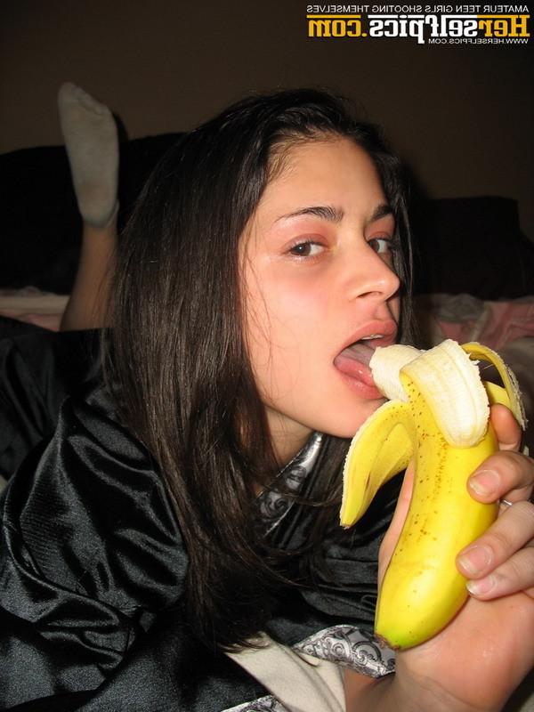 16P Cute teen showering showing her tight shaved young pink pussy