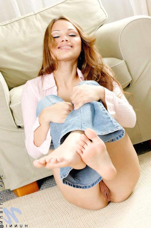 16P Babes like these don't come around often. They got her to pose on camera for the
