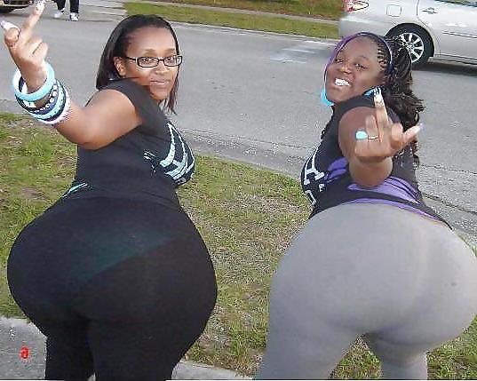 20P Big Booty 48