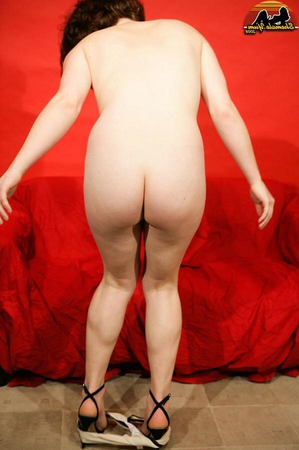 15P Sexy Pale Skinned American Shemale Toys Her Sweet Ass
