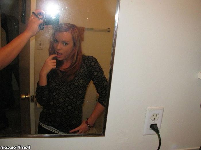 12P Kinky Rocker Dani Gets Her Closeup