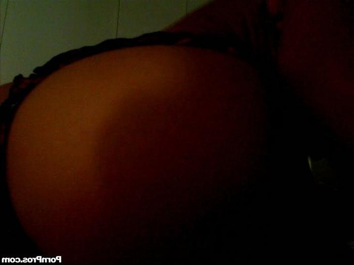 12P Cute Brunette Laptop Hacked