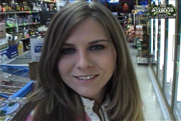 12P This hot blonde amateur gets busted on spy cam in these hot pics