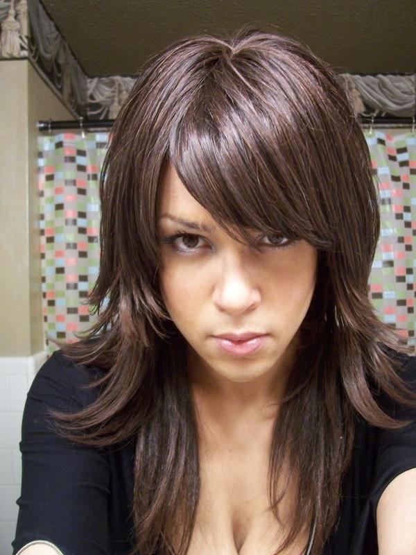 10P Brunette dildo fucks pussy and shoots it on camera