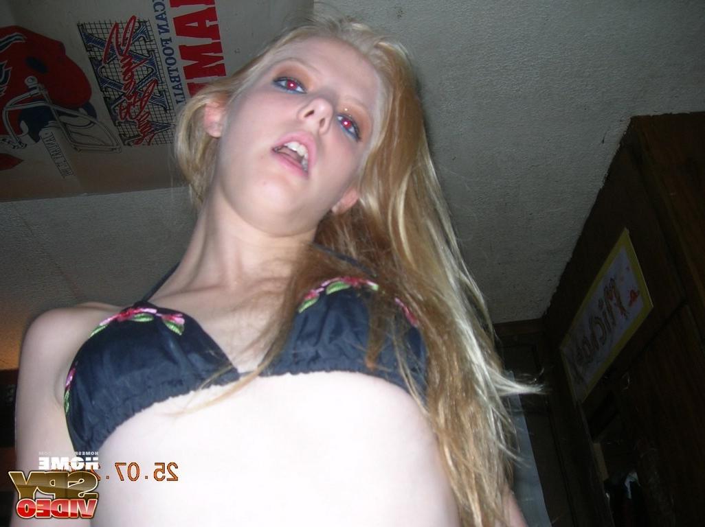 12P Gadget with slogans on ass and hips gets recorded
