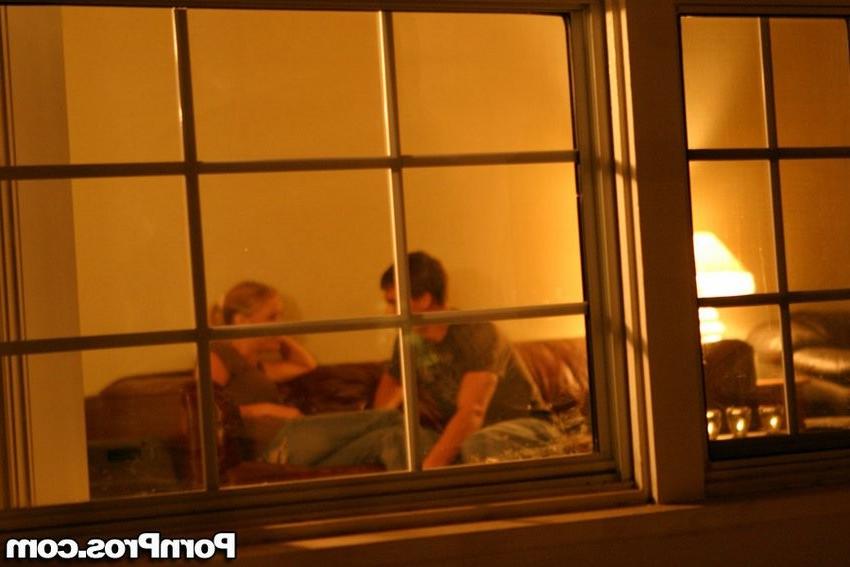 16P blonde chick captured by spycam kissing with her bf