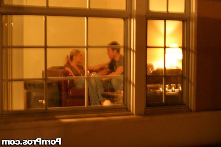 16P blonde chick captured by spycam kissing with her bf