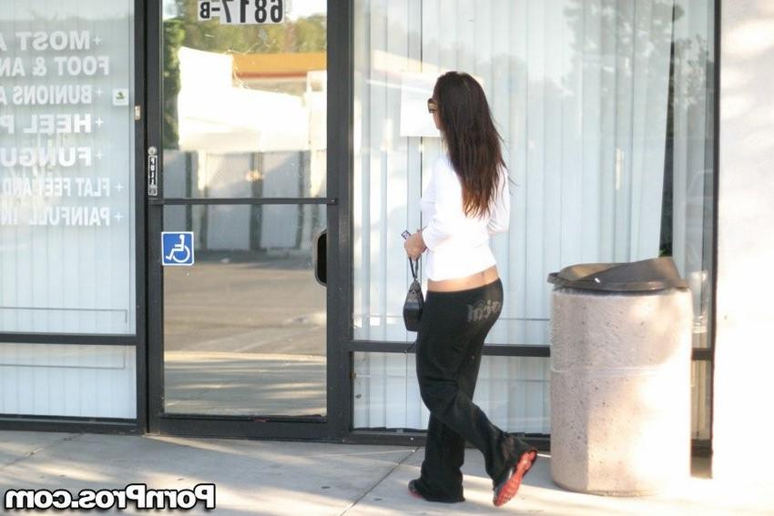 16P amateur girl gets her cute ass captured on camera
