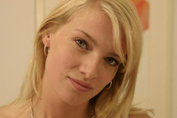 20P Sweet amateur girlfriends exposed by their ex boyfriends