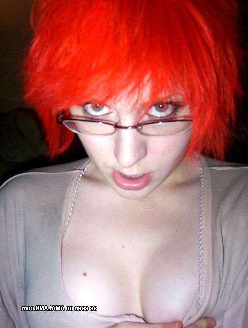 15P Alternative amateur teenie girlfriends teasing in homemade pics