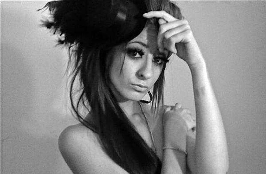 15P Lovely emo rocker teens teasing in panties