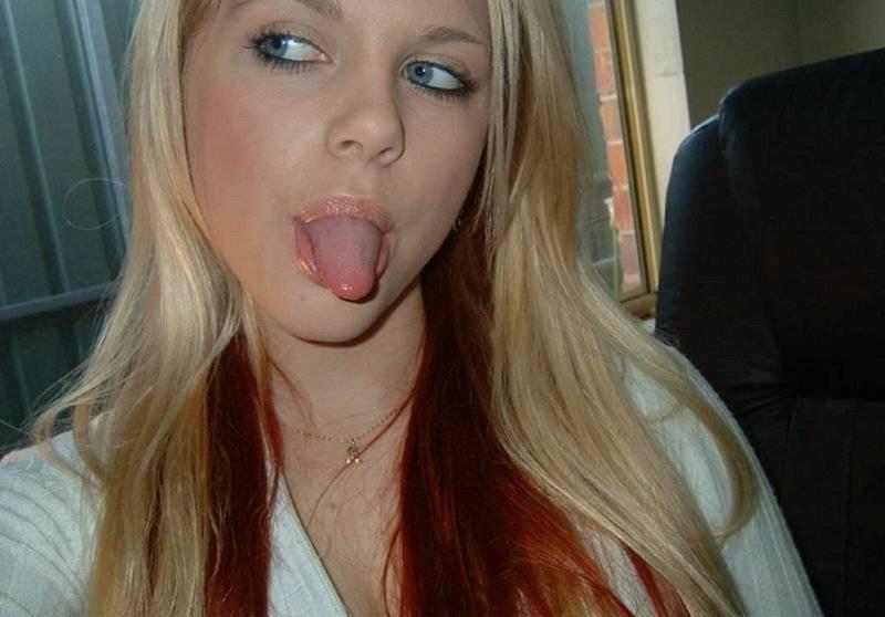 15P Horny selfshot emo girlfriends in panties