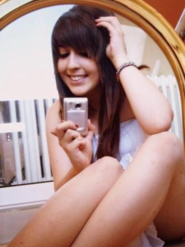 15P Selfshot tattooed emo gfs teasing in panties
