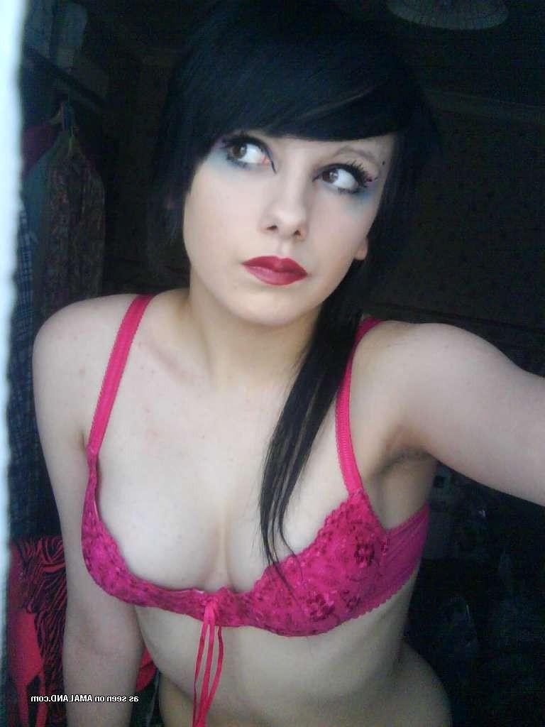 15P Selfshot slutty emo teen gfs in panties