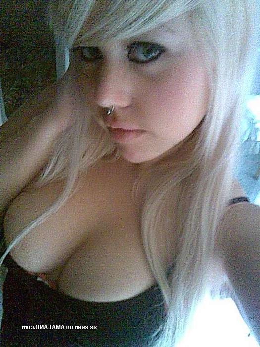 15P Selfshot slutty emo teen gfs in panties