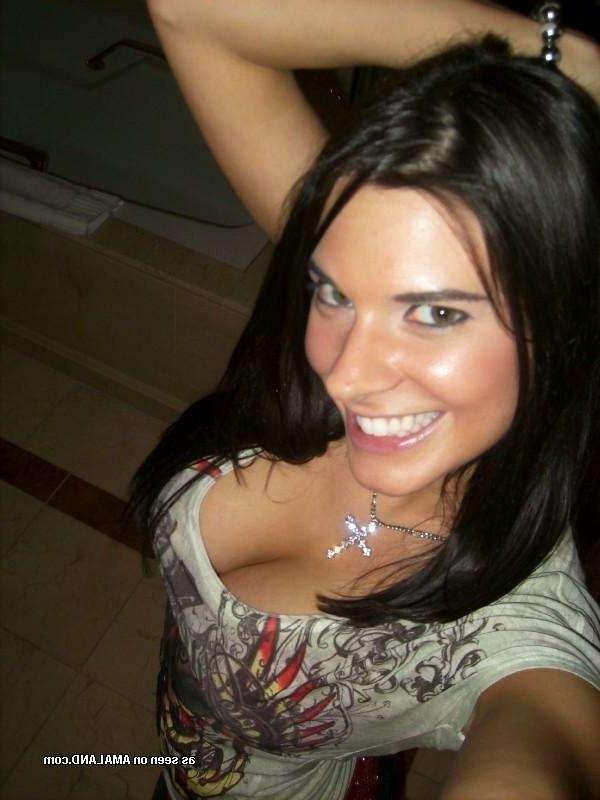 15P Selfshot slutty emo teen gfs in panties