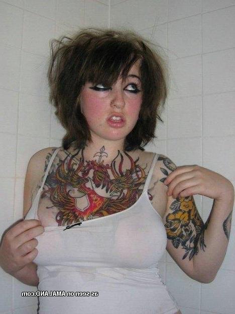 15P Alternative teen GFs with tattoos and piercings in homemade pix