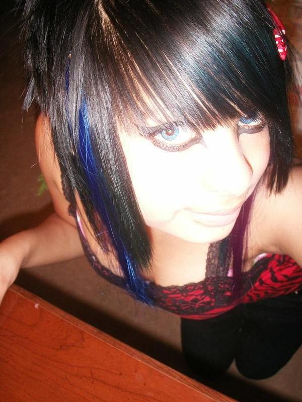 15P Selfshot emo teen girlfriends in cute panties
