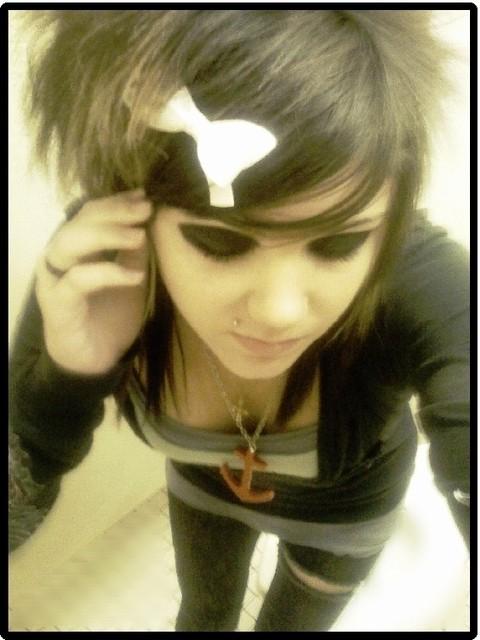 15P Selfshot emo teen girlfriends in cute panties