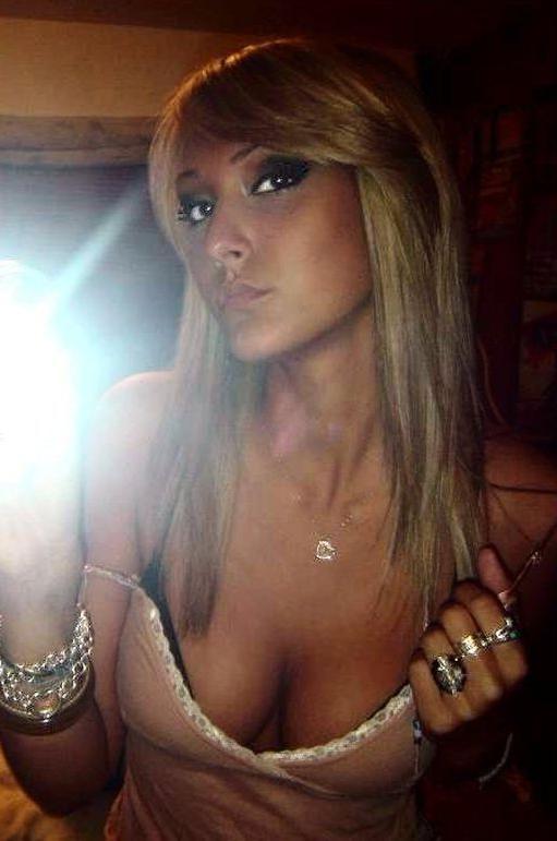15P Horny selfshot emo teens teasing in panties