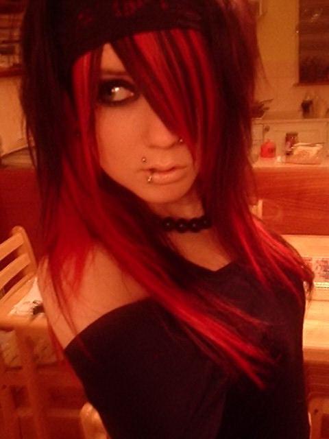 15P Horny selfshot emo teens teasing in panties