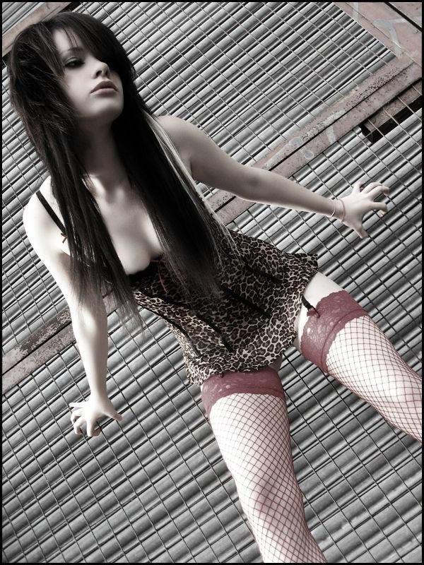 15P Selfshot emo teen girlfriends in panty shots