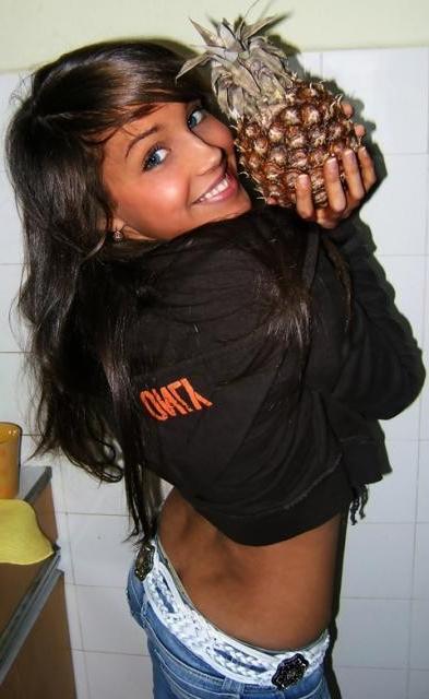 15P Sinful eighteen year girlfriends old next door in homemade pix