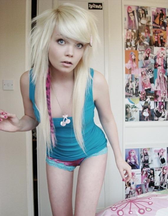15P Teen emo girlfriends teasing in their panties