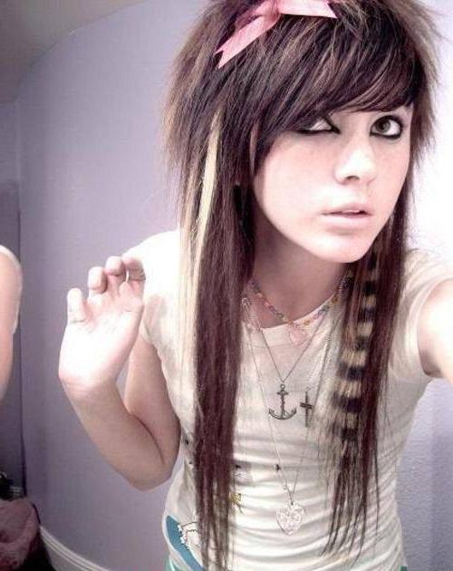 15P Pierced rocker emo teen girlfriends teasing