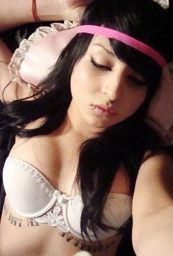 15P Pierced rocker emo teen girlfriends teasing