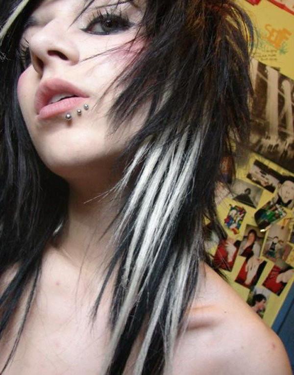 15P Pierced rocker emo teen girlfriends teasing