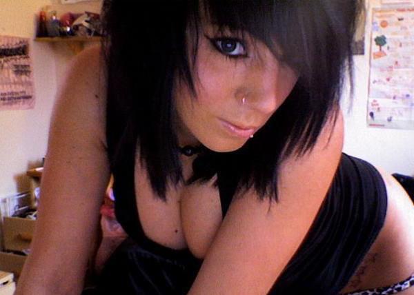 15P Pierced rocker emo teen girlfriends teasing