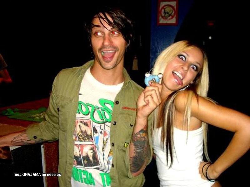 15P Homemade pix of pierced and tattooed alternative emo teen GFs