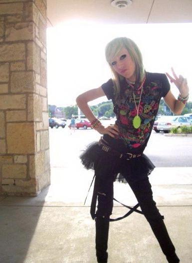 15P Tattooed emo teen girlfriends in panties