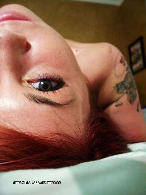 15P Homemade pix of amateur alternative teen emo girlfriends posing