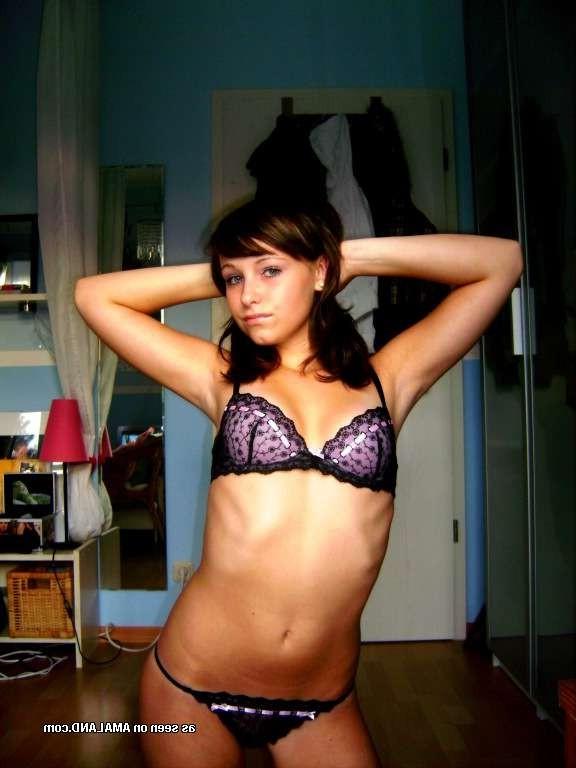 15P Tattooed and pierced amateur alternative emo teen girlfriends
