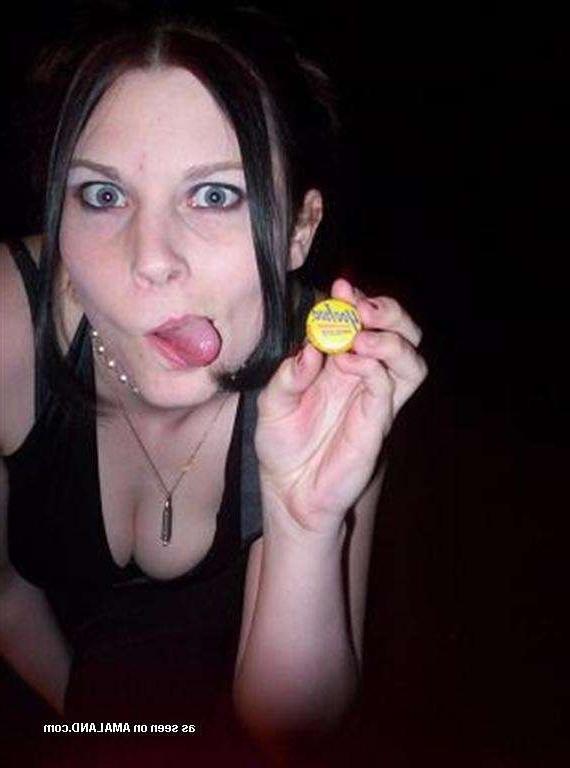 15P Tattooed and pierced amateur alternative emo teen girlfriends
