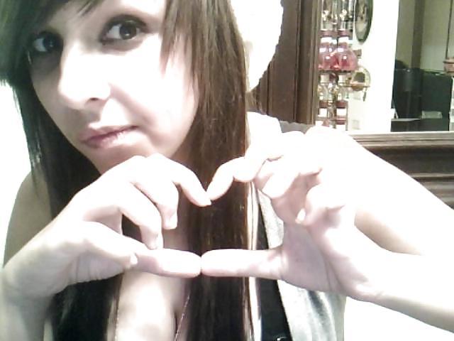 25P HOT EMO IV