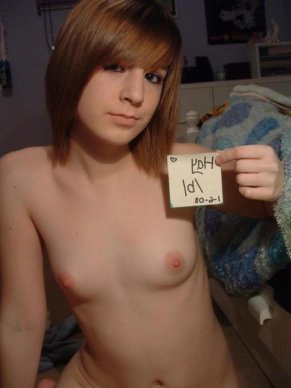 15P Eighteen year old emo amateur girlfriend spreading pussy for BF