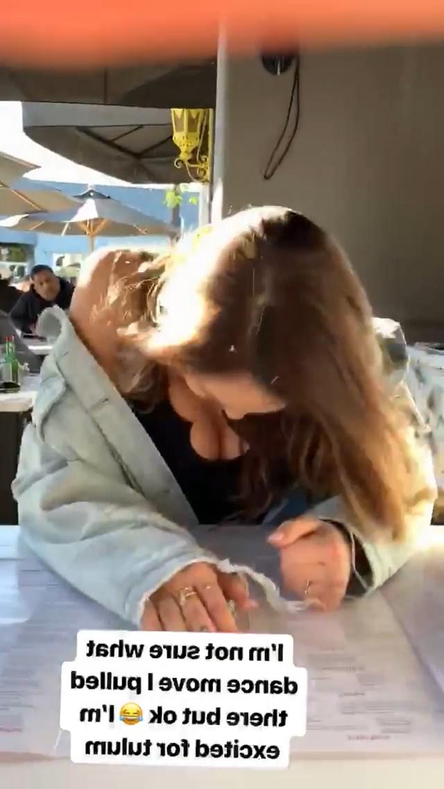 18P Alexis Ren Erotic