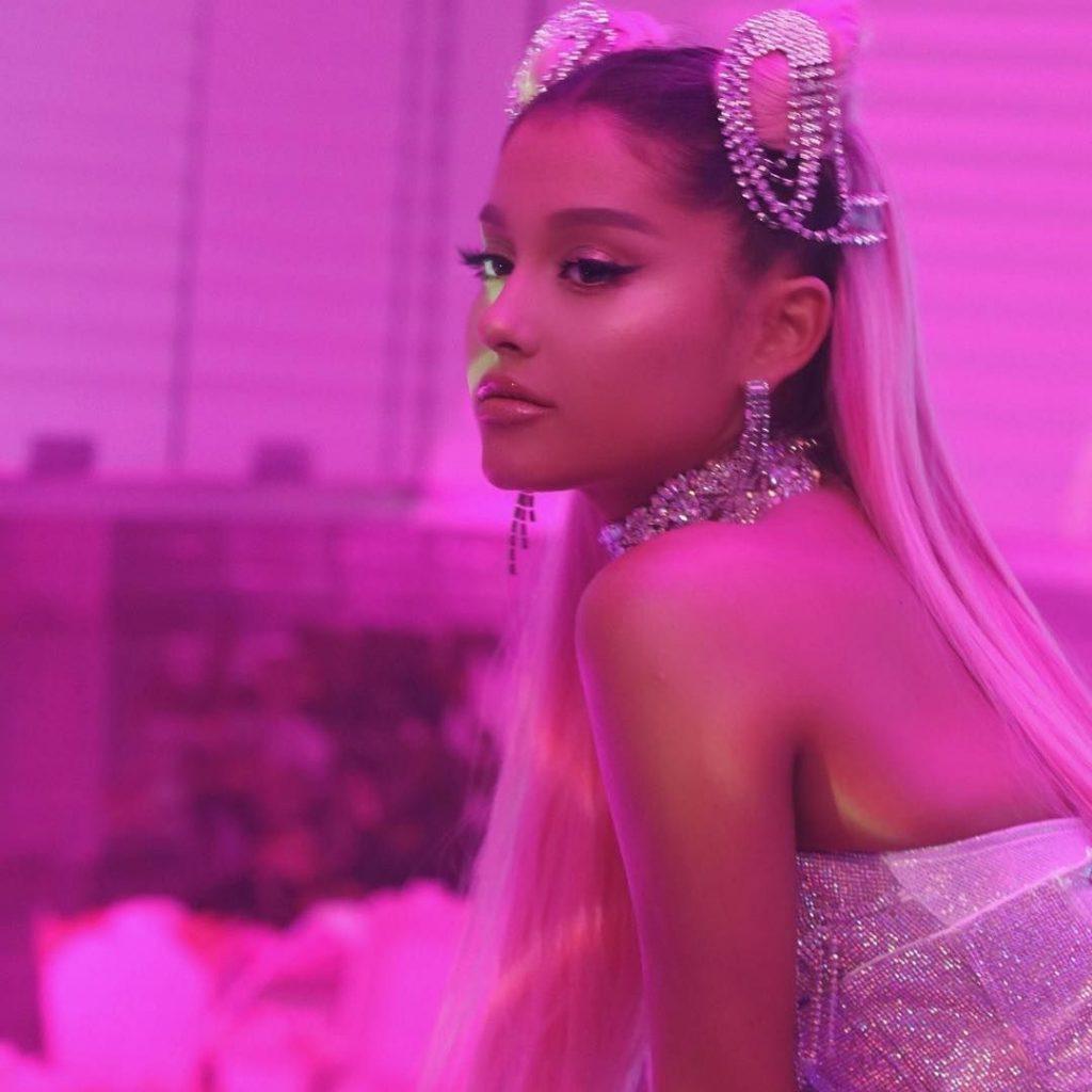 5P Ariana Grande Erotic