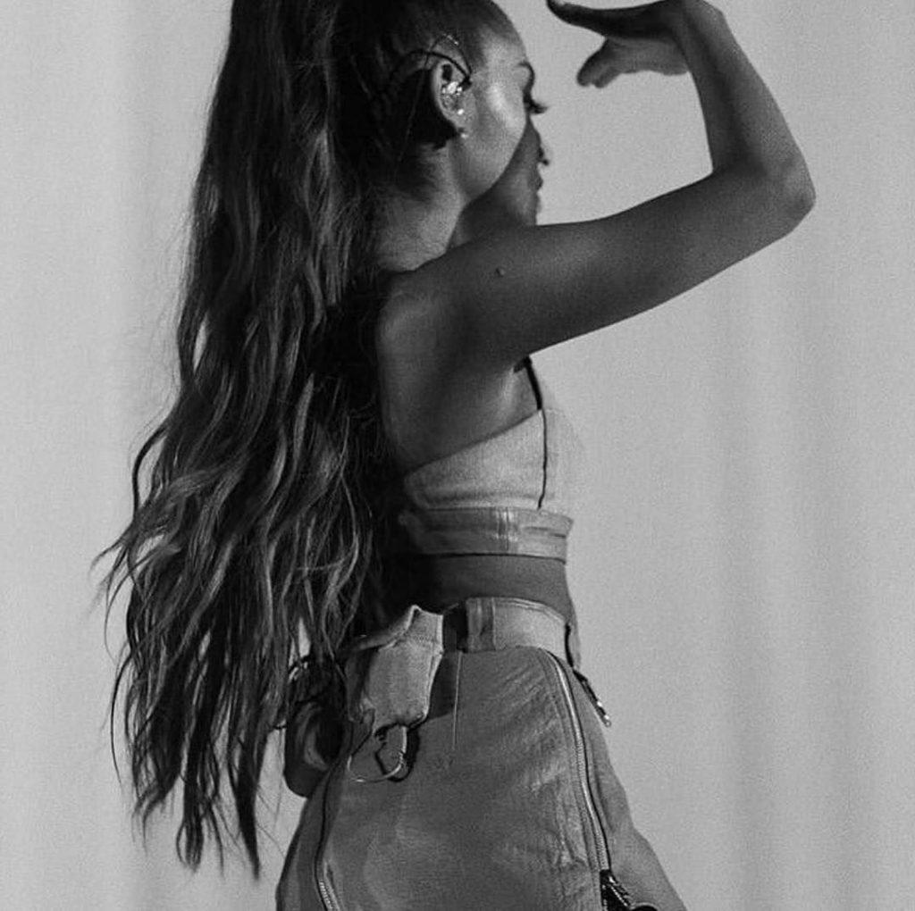 5P Ariana Grande Erotic