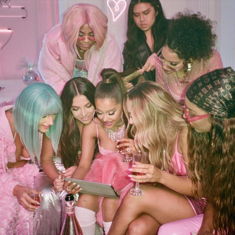 5P Ariana Grande Erotic