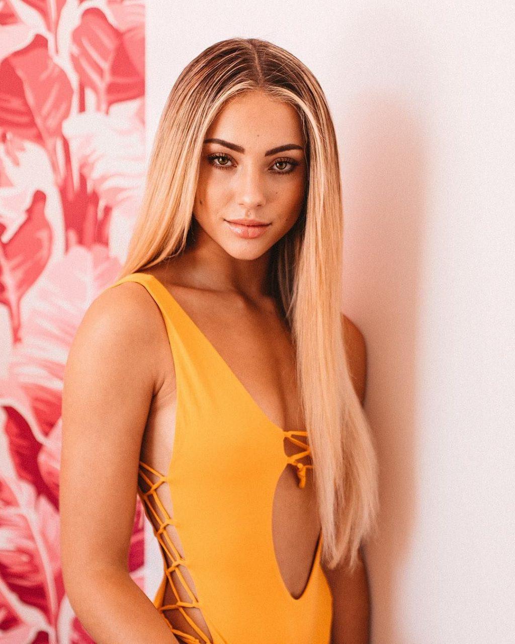 25P Charly Jordan Erotic