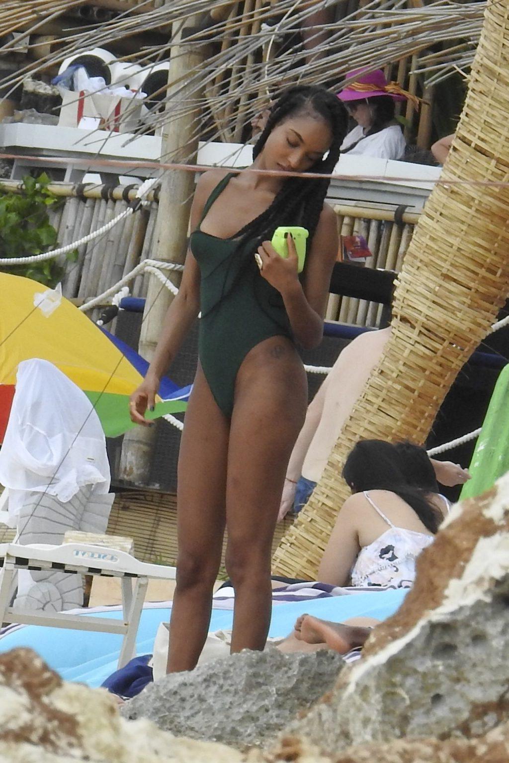 25P Jourdan Dunn & Cindy Bruna Erotic