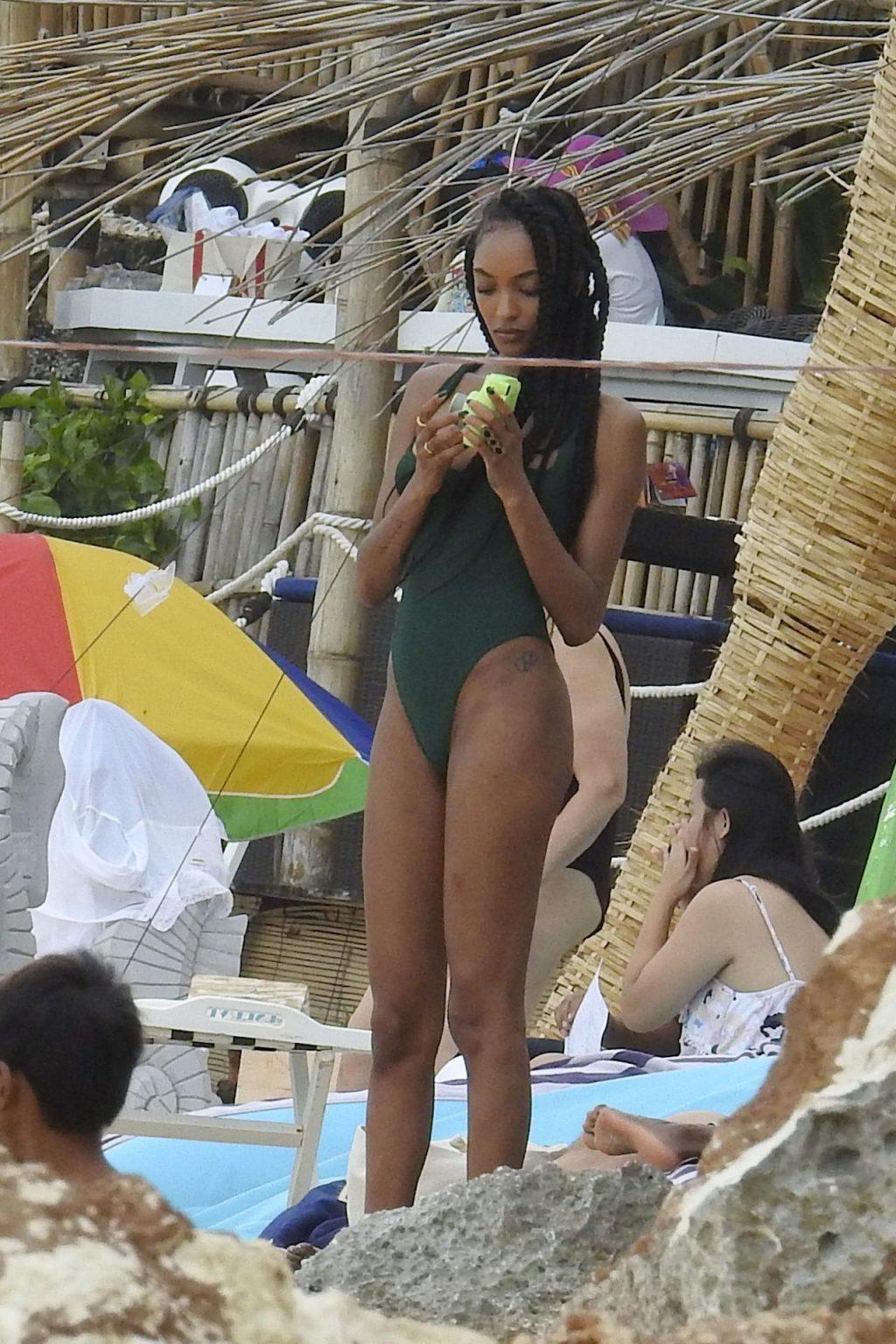 25P Jourdan Dunn & Cindy Bruna Erotic