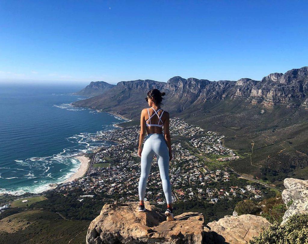 17P Eiza González Erotic