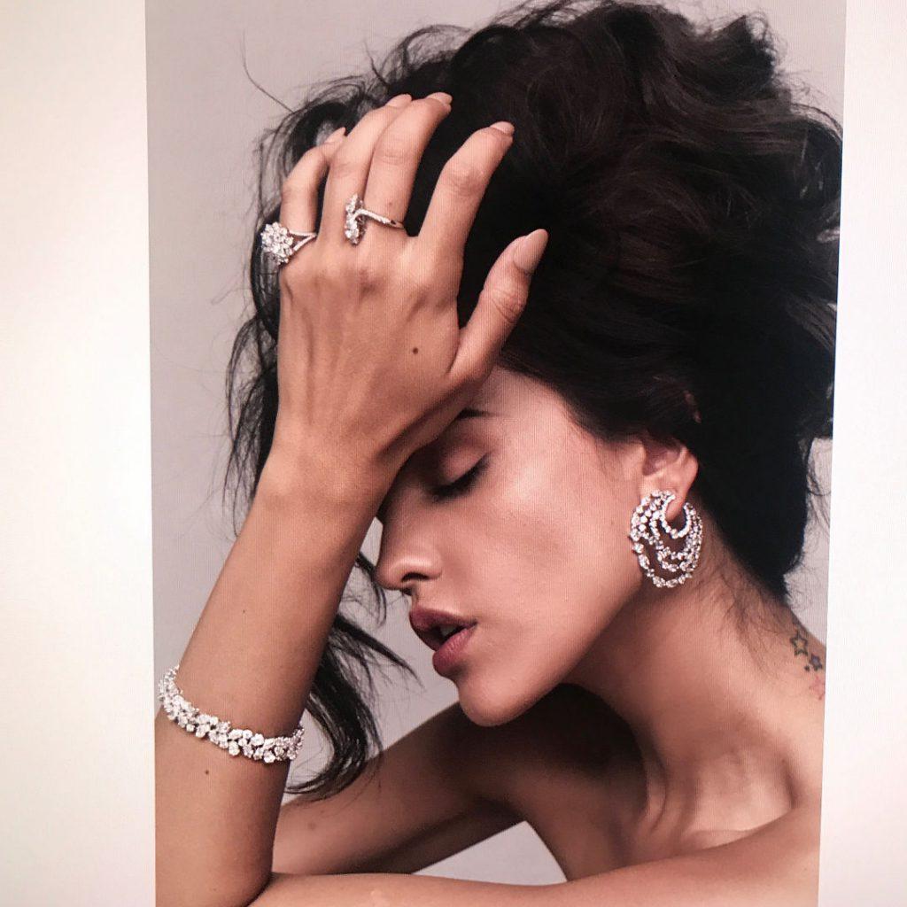 17P Eiza González Erotic